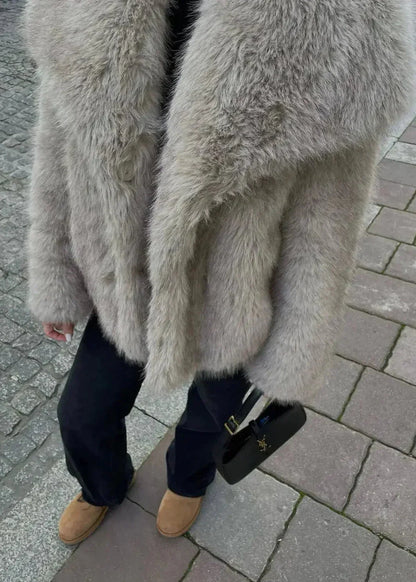 Fluffy fur-Manteau